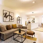公寓 Stylish Scandinavian - Sauna, Harbor & Free Parking 赫尔辛基