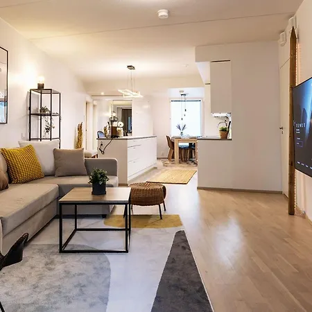 Stylish Scandinavian - Sauna, Harbor & Free Parking Апартаменты *