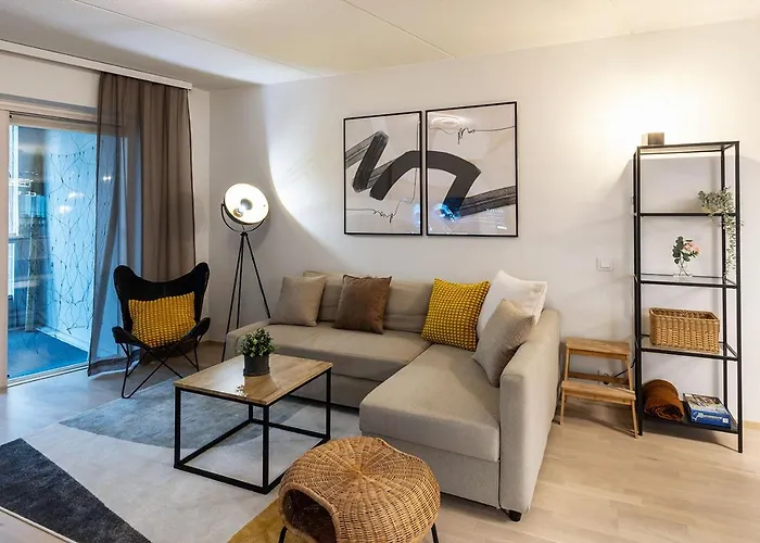 Stylish Scandinavian - Sauna, Harbor & Free Parking *