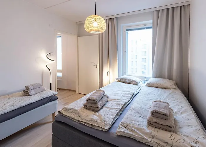 Stylish Scandinavian - Sauna, Harbor & Free Parking