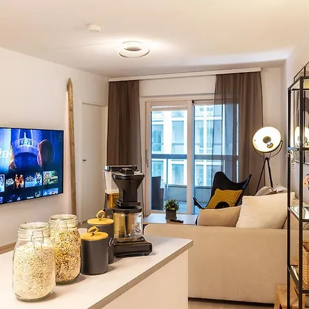 Stylish Scandinavian - Sauna, Harbor & Free Parking