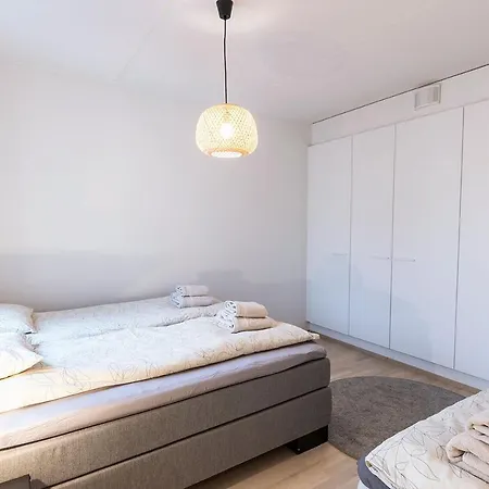 Stylish Scandinavian - Sauna, Harbor & Free Parking *